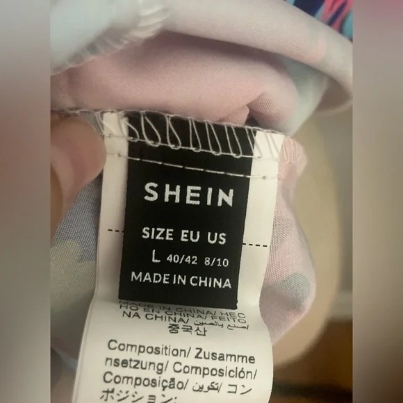 SHEIN Floral Blouse - Picture 5 of 5